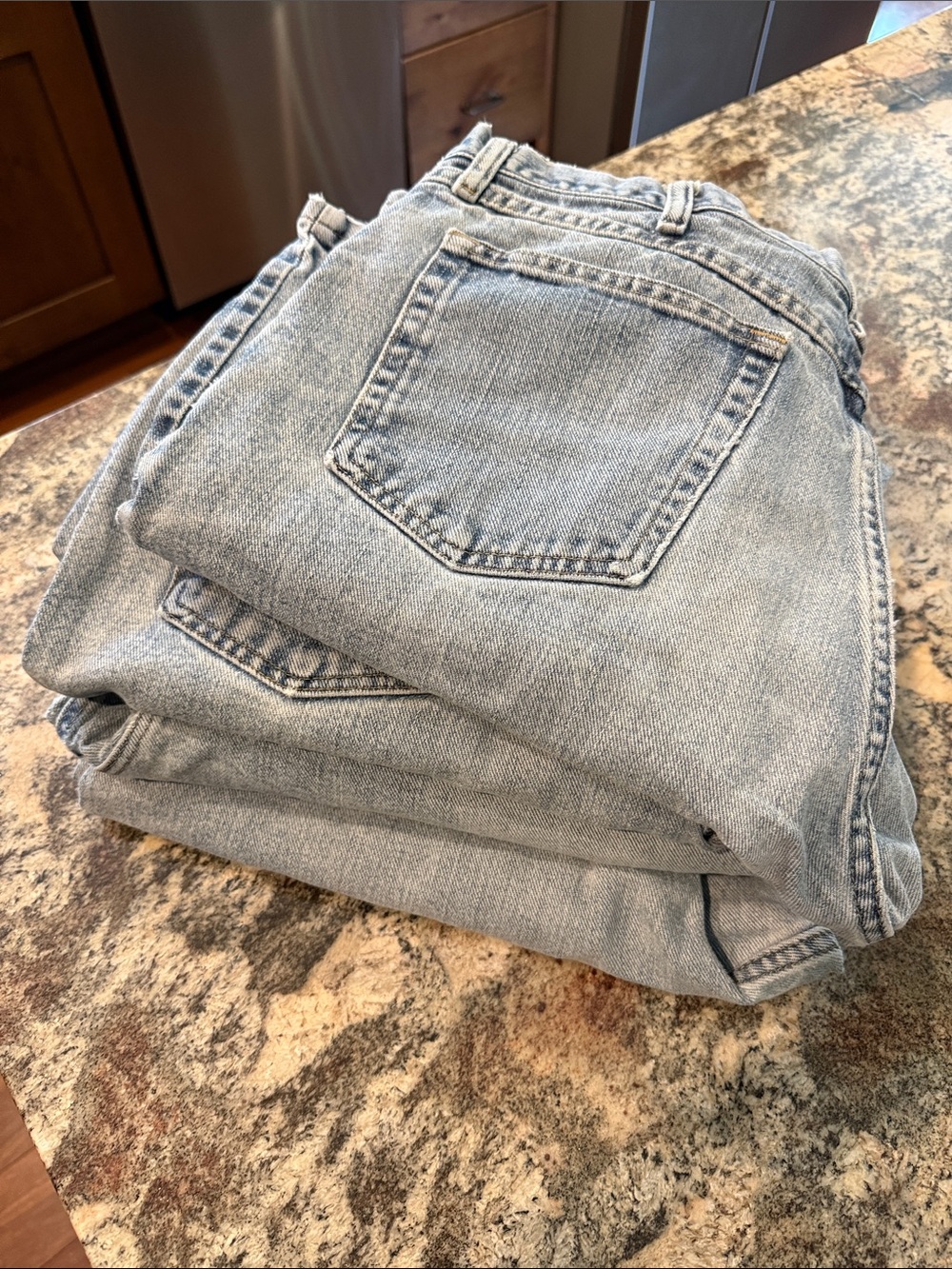 4 pairs of Men’s size 36x30-31ish Wrangler Denim Jeans - see notes